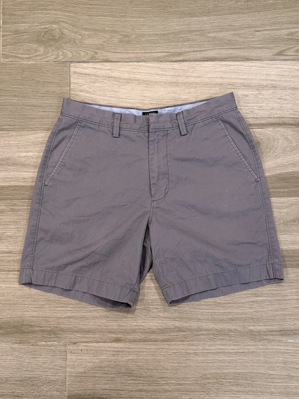 J Crew Reade 6 inch Gray Flat-Front Chino Shorts 30W